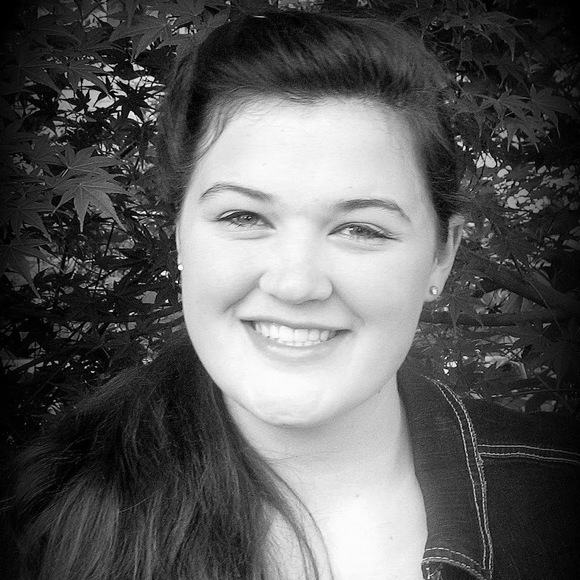 Meet your Posher, Louisa - Picture 1 of 1